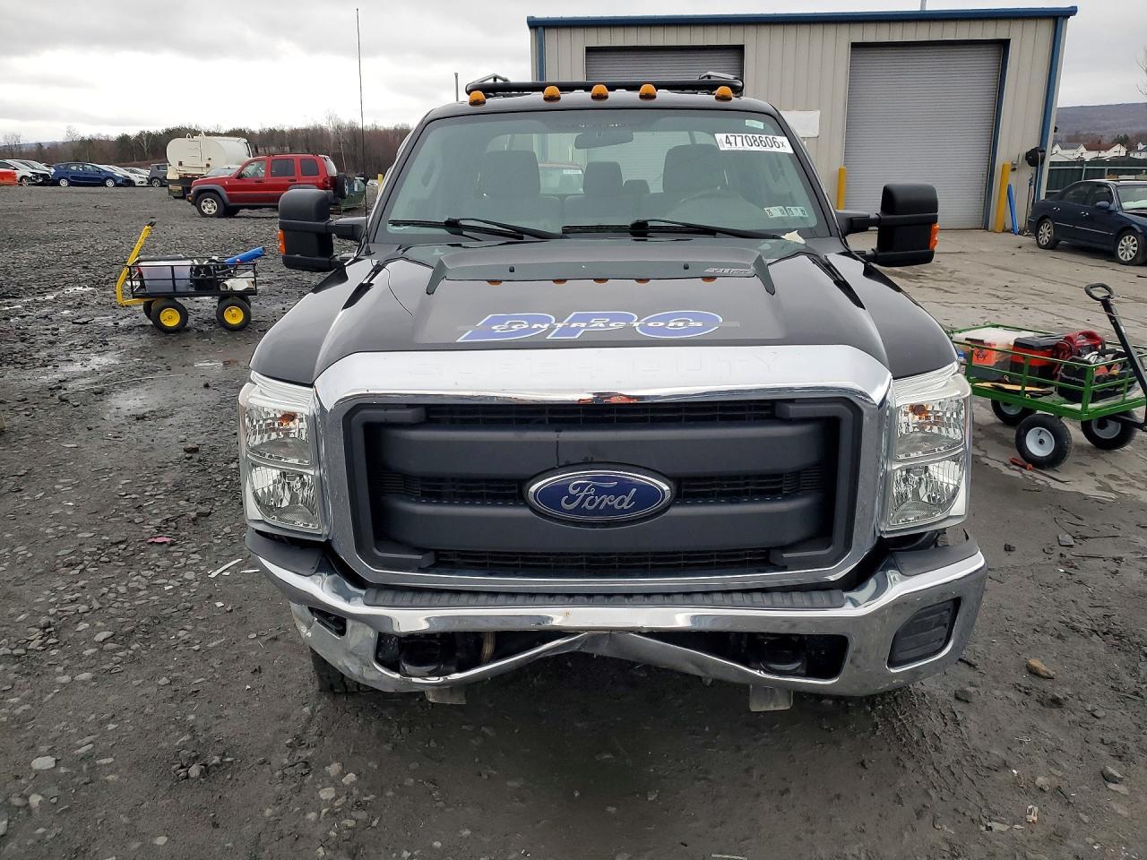 2016 Ford F250 Super Duty - Image 5