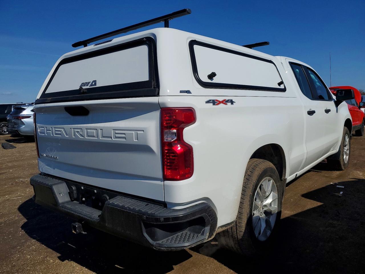 2026 Chevrolet Silverado K1500 - Фото 3
