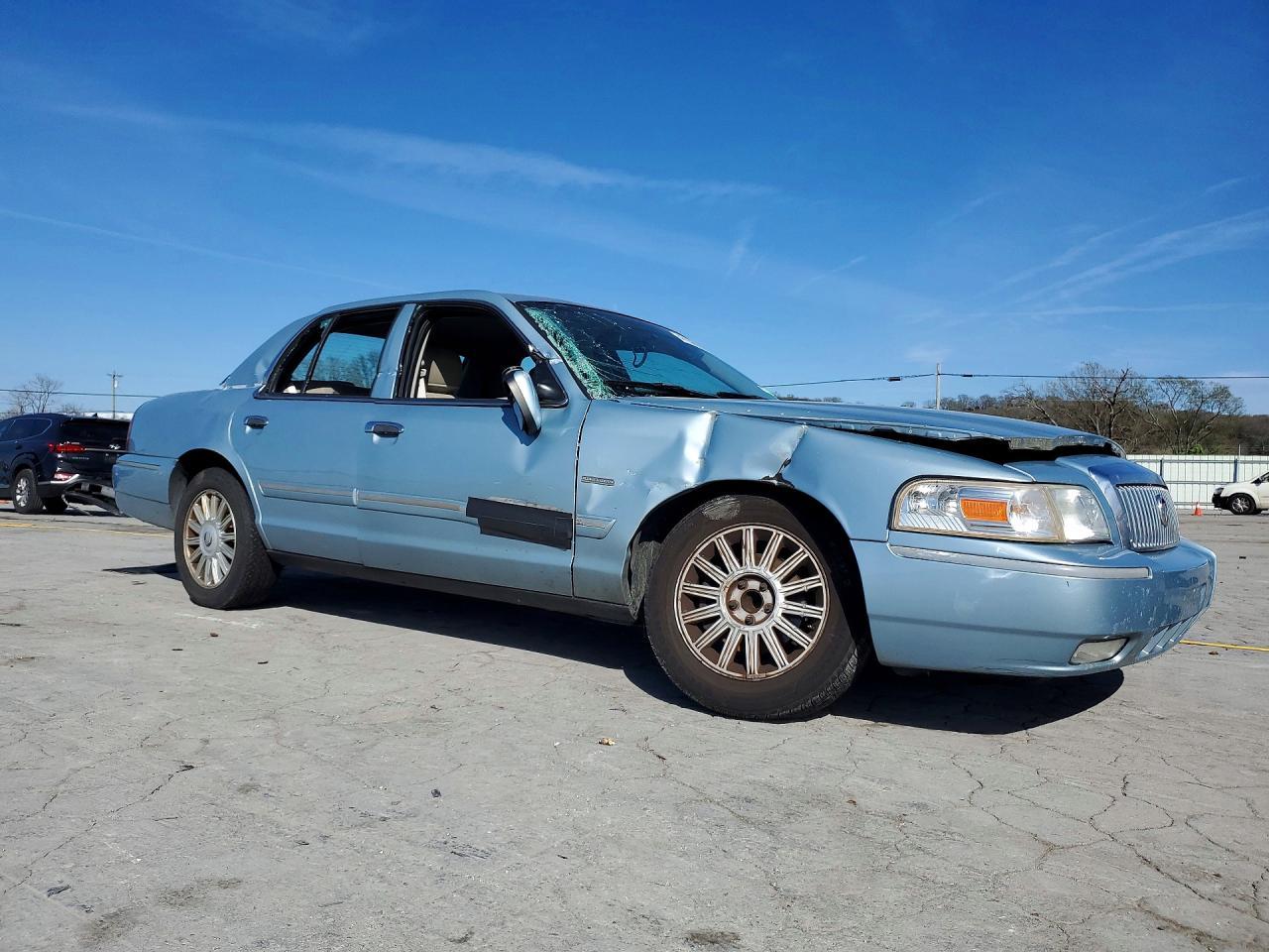 2010 Mercury Grand Marquis Ls - Image 4