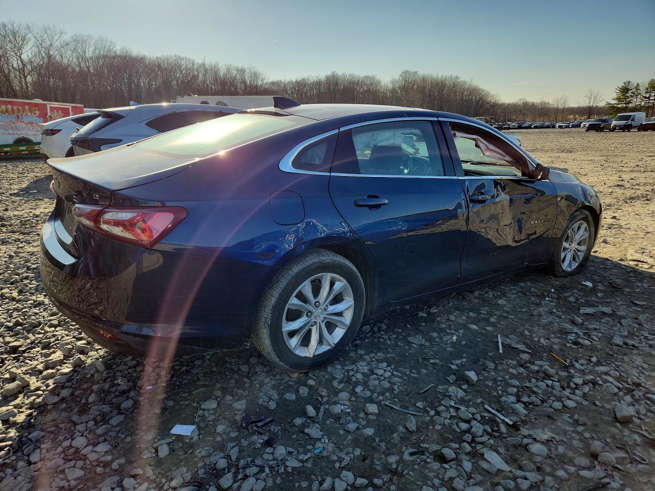 2022 Chevrolet Malibu Lt - Image 3