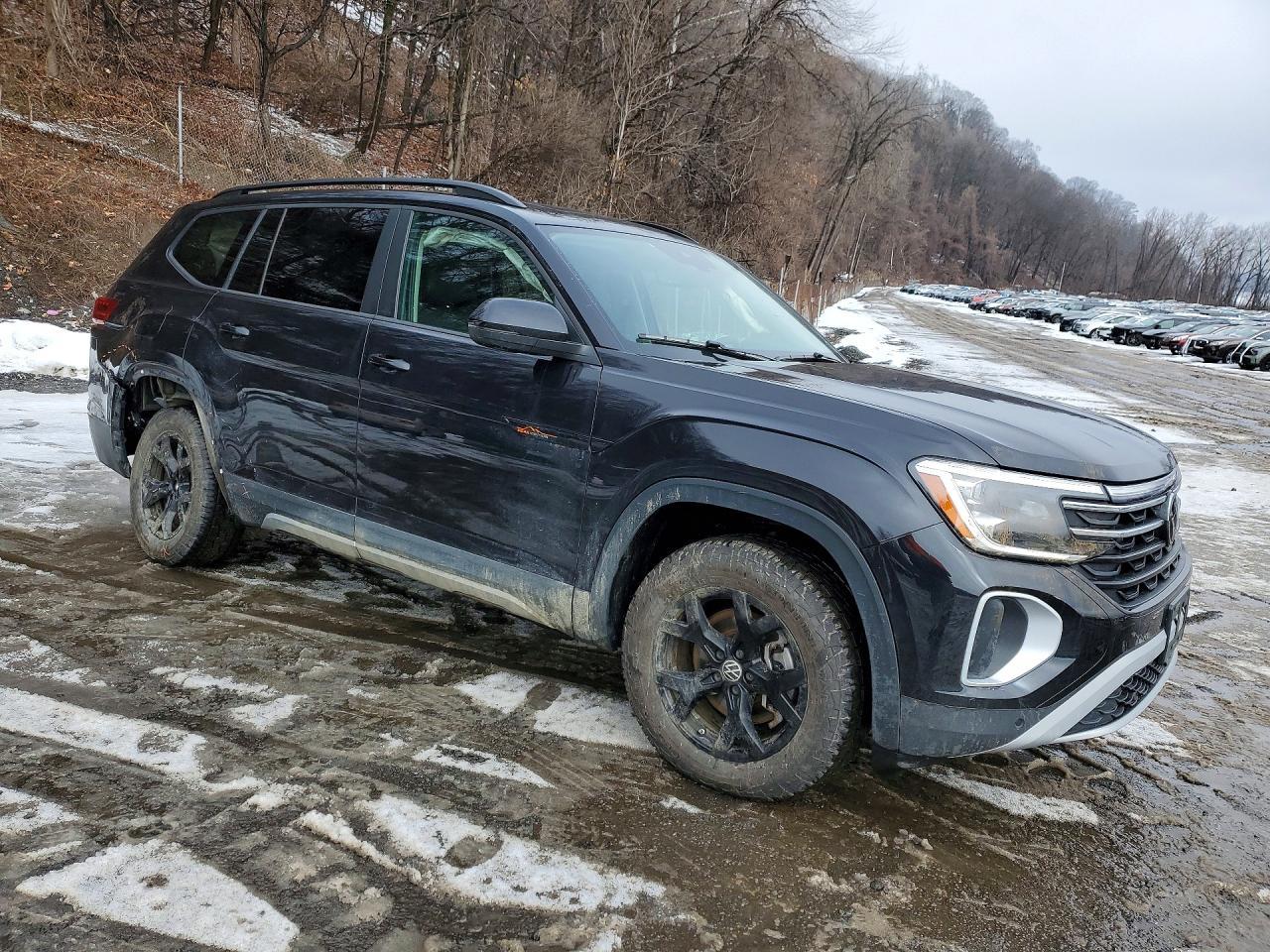 2026 Volkswagen Atlas Peak Edition Se - Image 4