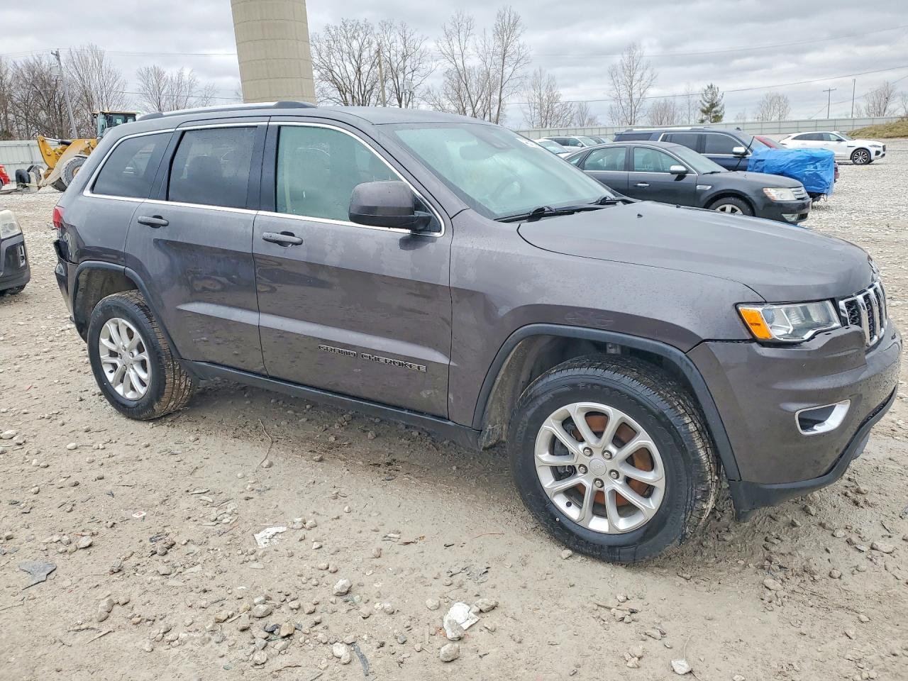 2021 Jeep Grand Cherokee Laredo - Image 4