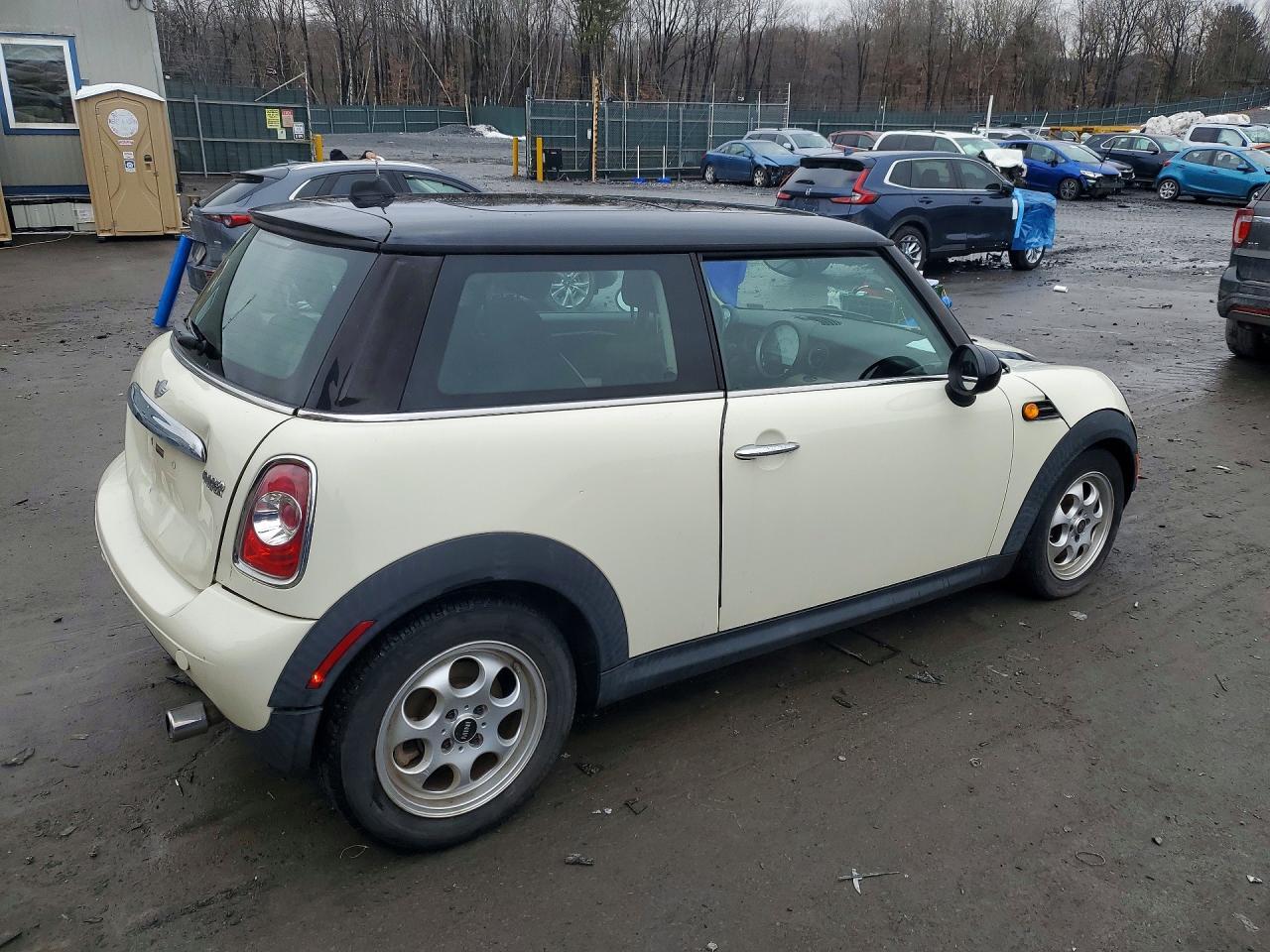 2012 Mini Cooper - Image 3