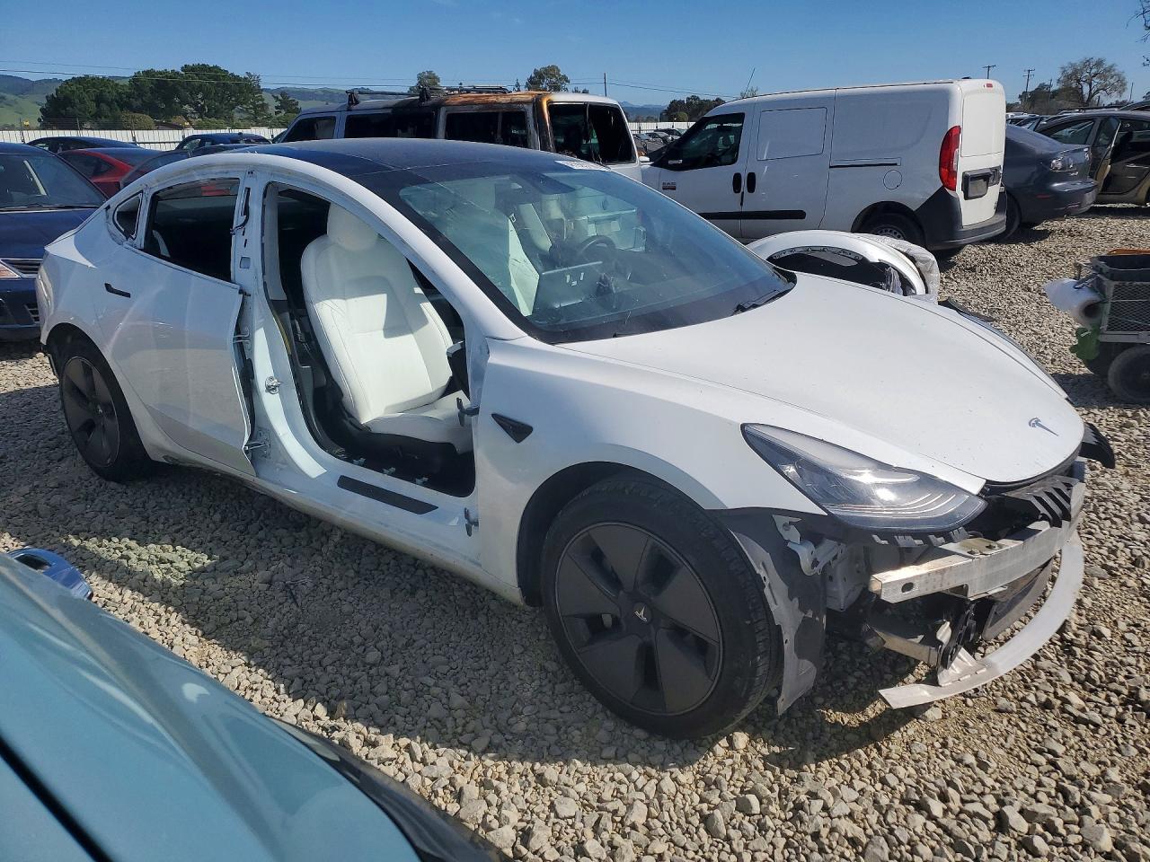2021 Tesla Model 3 - Image 4