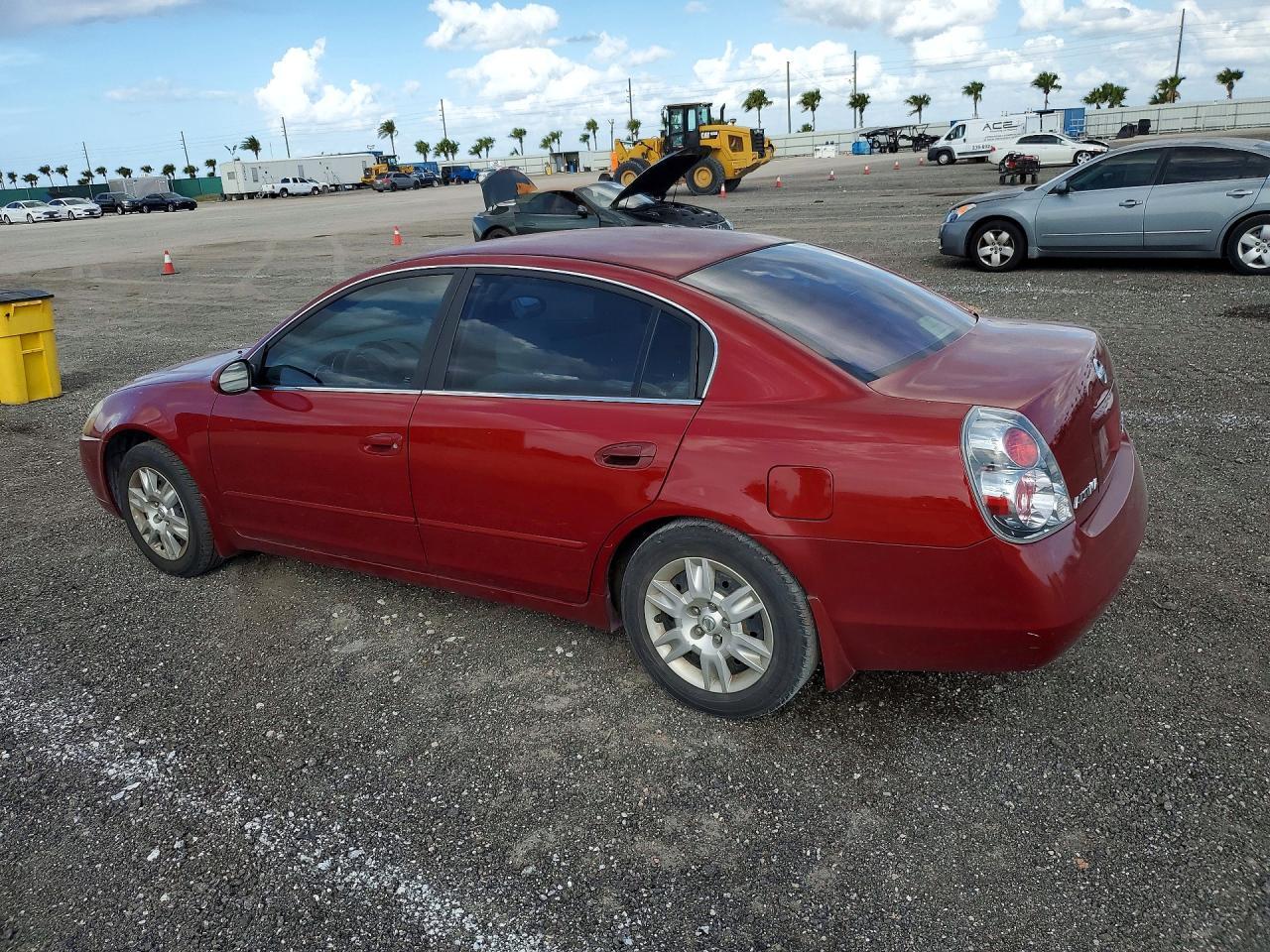 2005 Nissan Altima - Image 2