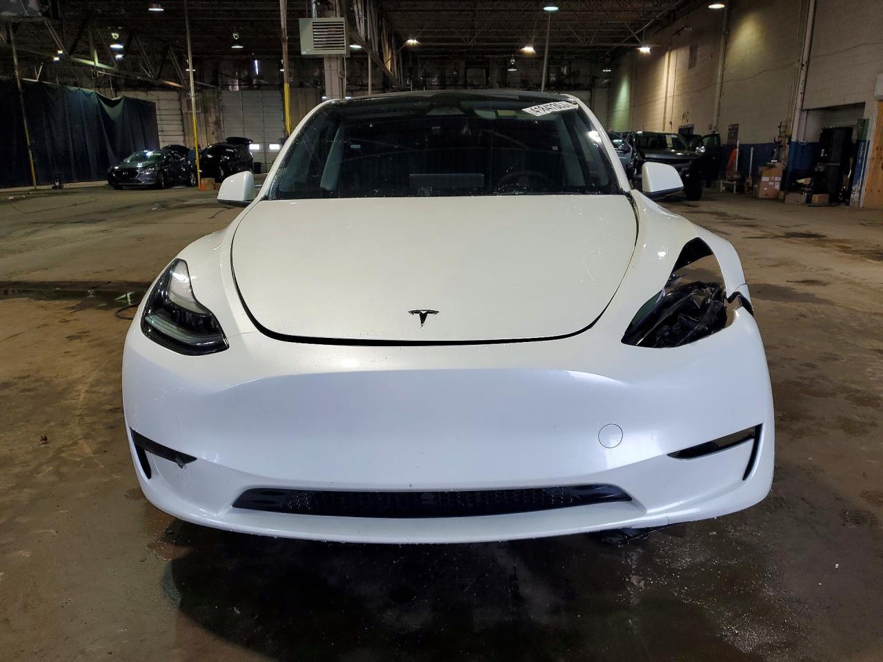 2023 Tesla Model Y - Image 5