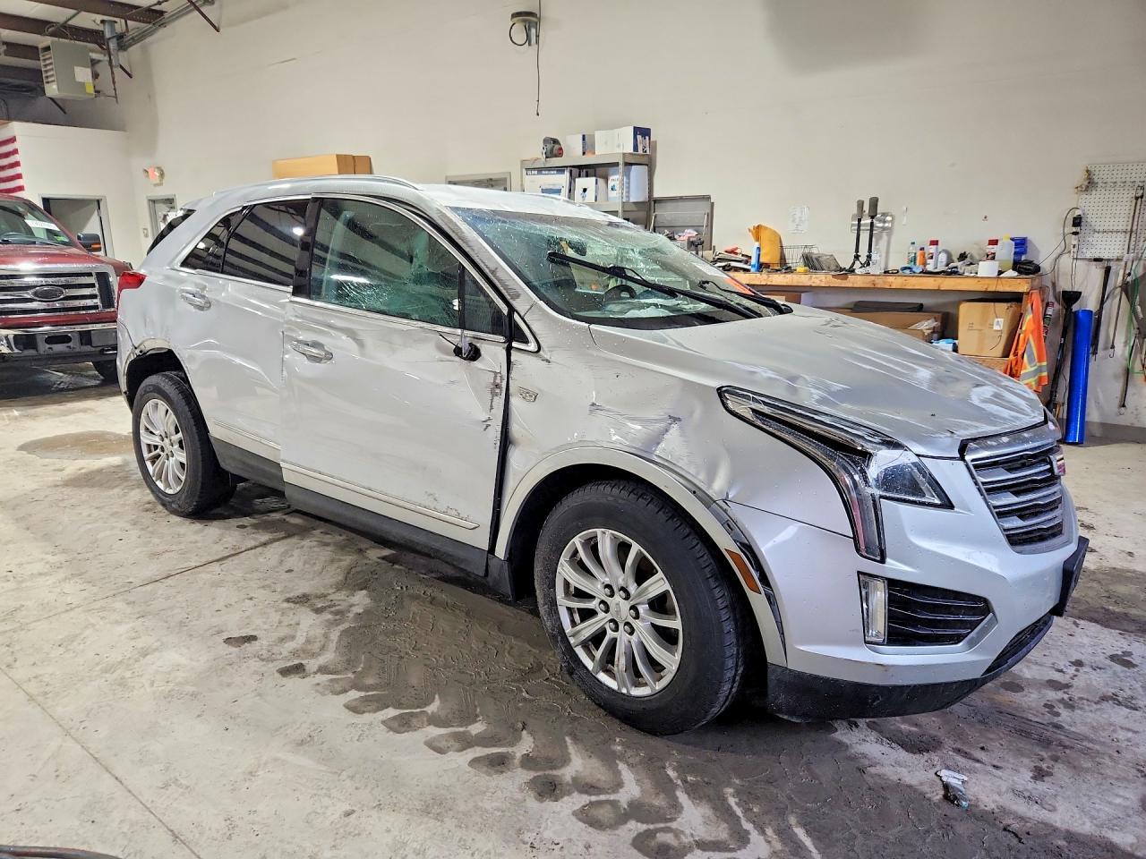 2017 Cadillac Xt5 - Image 4