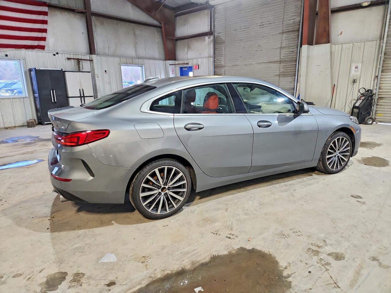 2022 BMW 228Xi - Фото 3