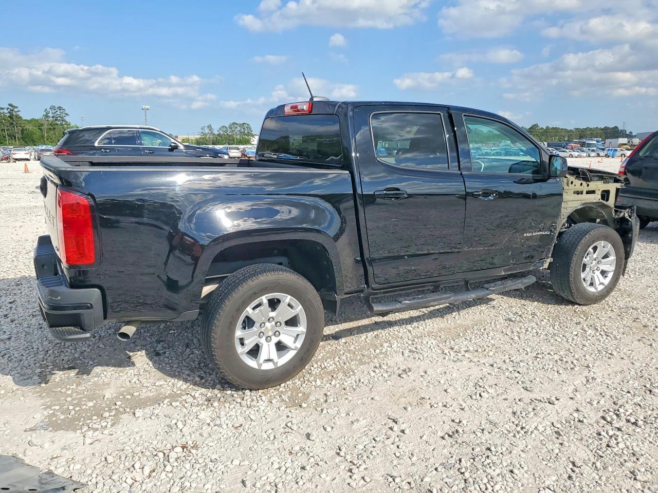 2022 Chevrolet Colorado Lt - Фото 3