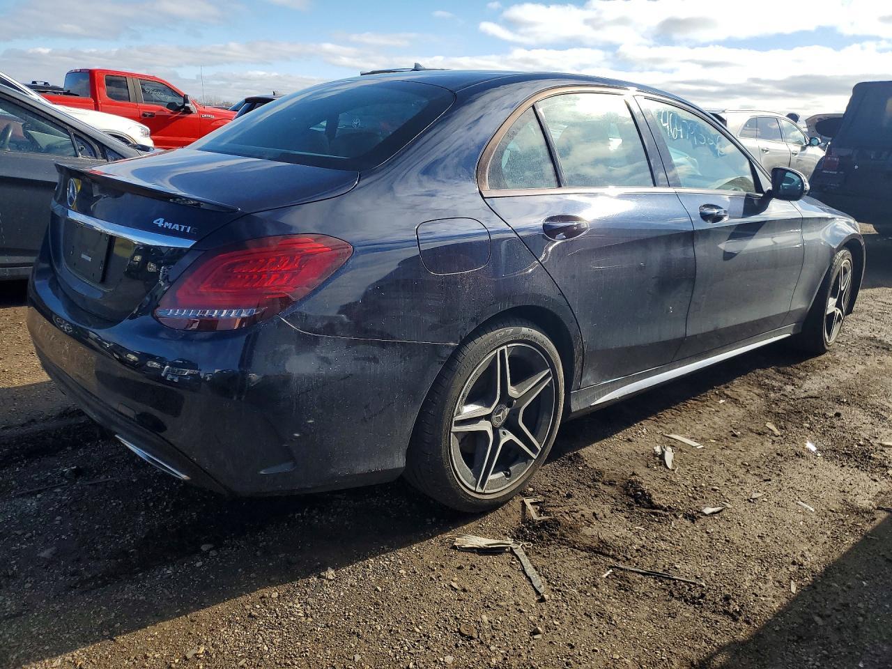 2019 Mercedes-Benz C 300 4Matic - Фото 3