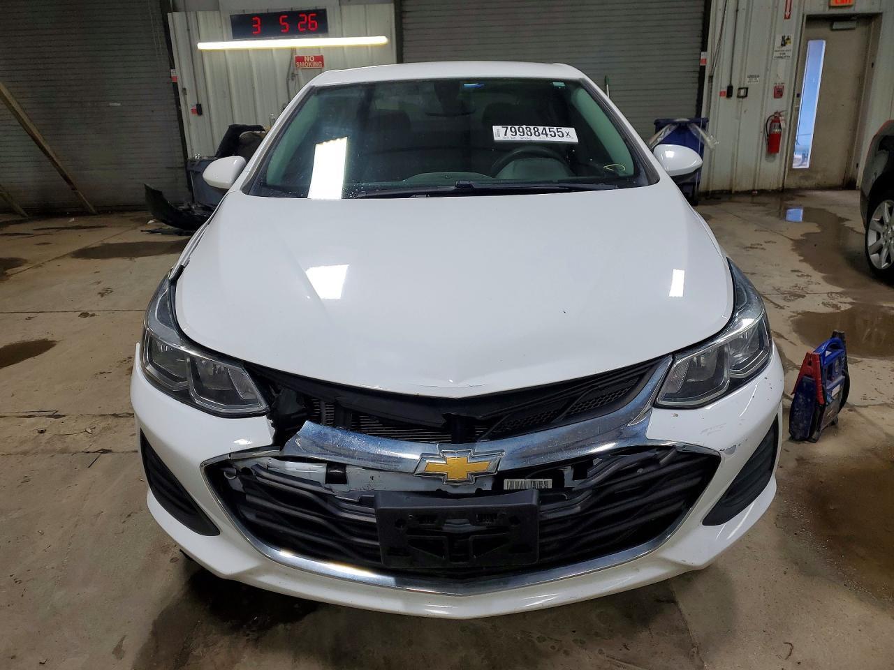 2019 Chevrolet Cruze Ls - Image 5