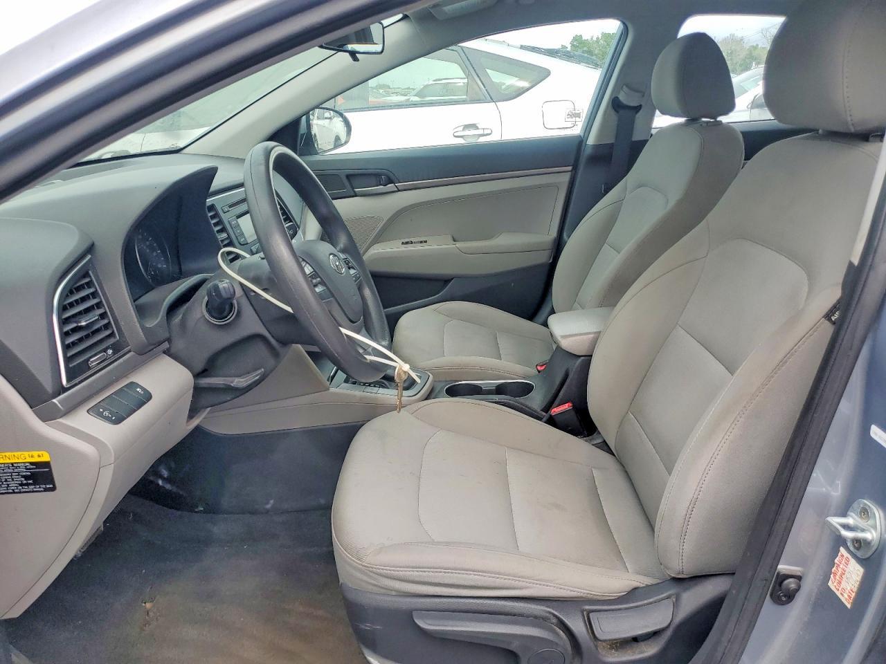 2017 Hyundai Elantra Se - Image 7