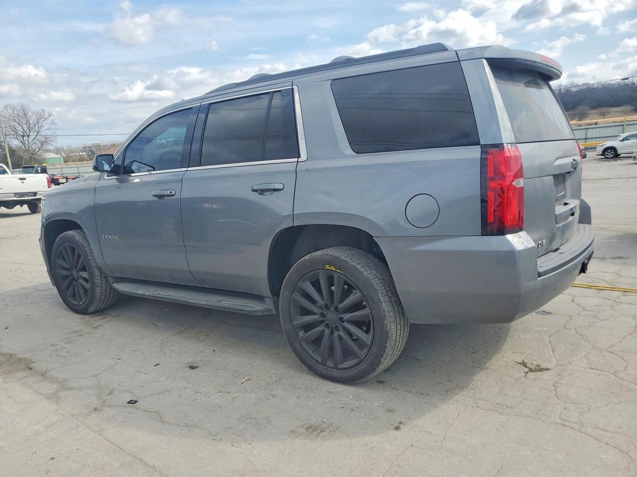 2019 Chevrolet Tahoe C1500 Ls - Фото 2