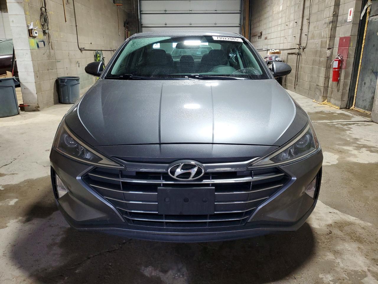 2019 Hyundai Elantra Se - Image 5