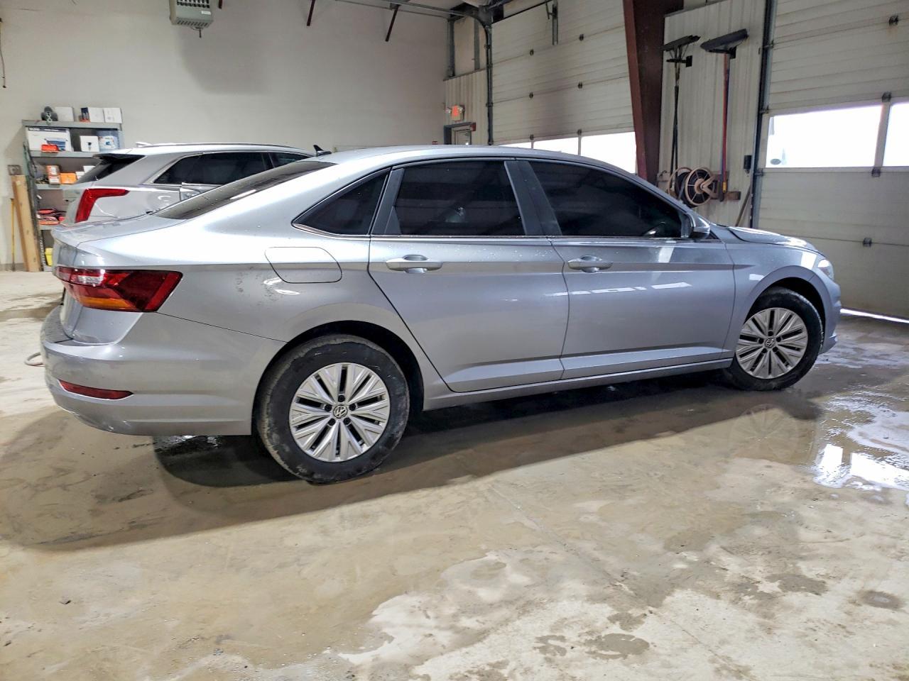 2019 Volkswagen Jetta S - Фото 3