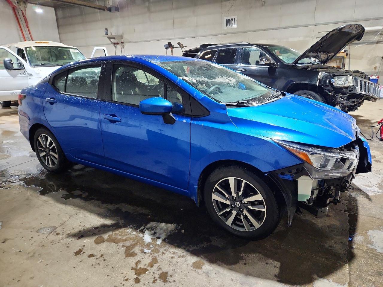 2022 Nissan Versa Sv - Фото 4