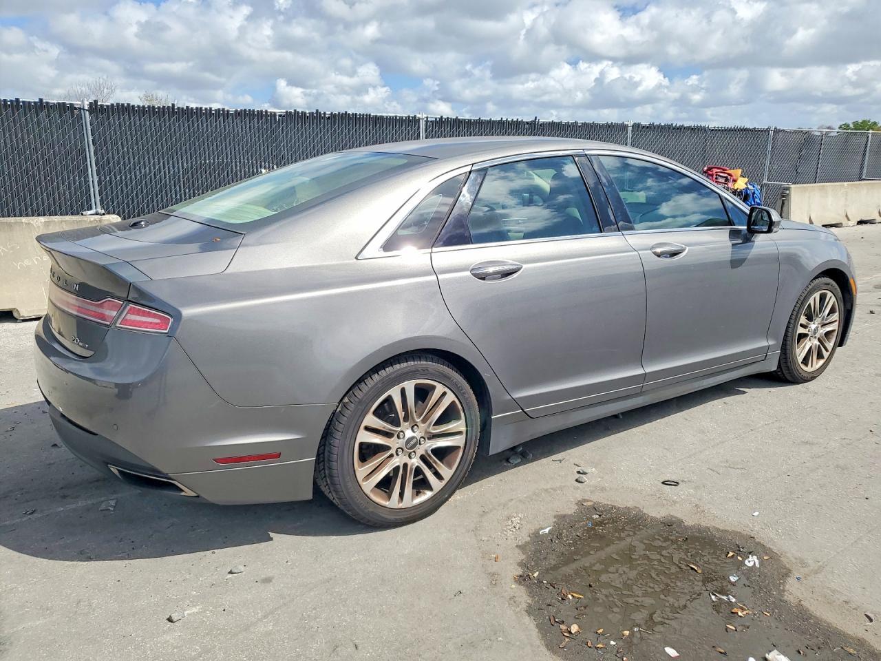 2014 Lincoln Mkz - Фото 3