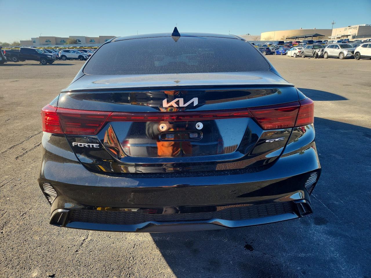 2023 Kia Forte Gt-Line - Image 6