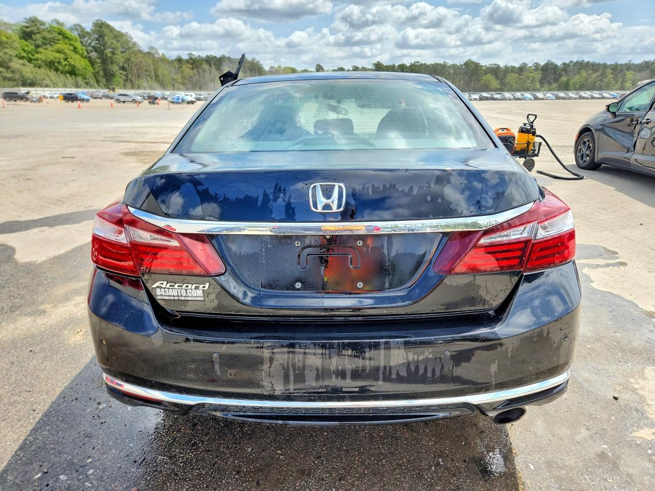 2017 Honda Accord Lx - Image 6