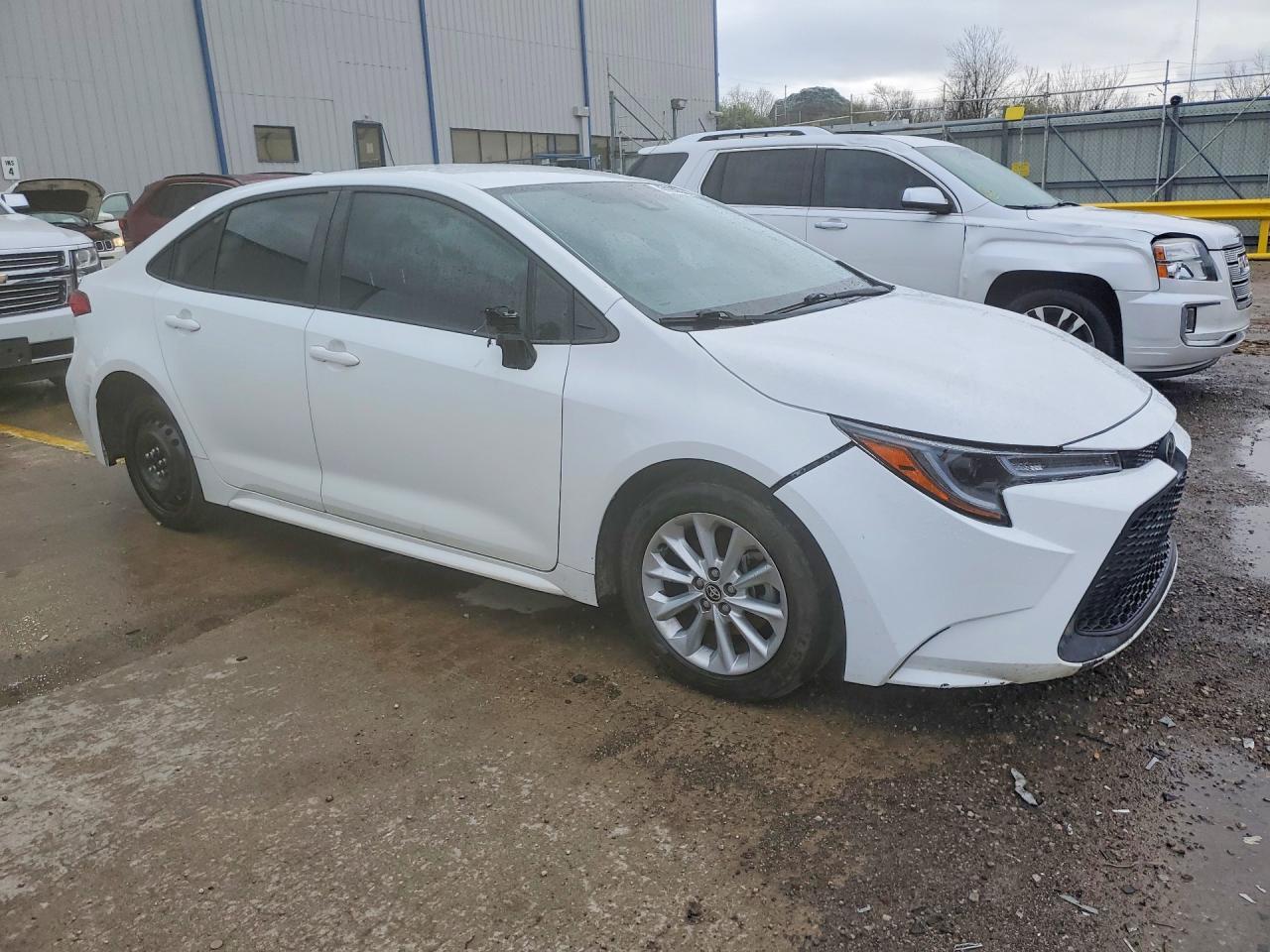 2022 Toyota Corolla Le - Фото 4