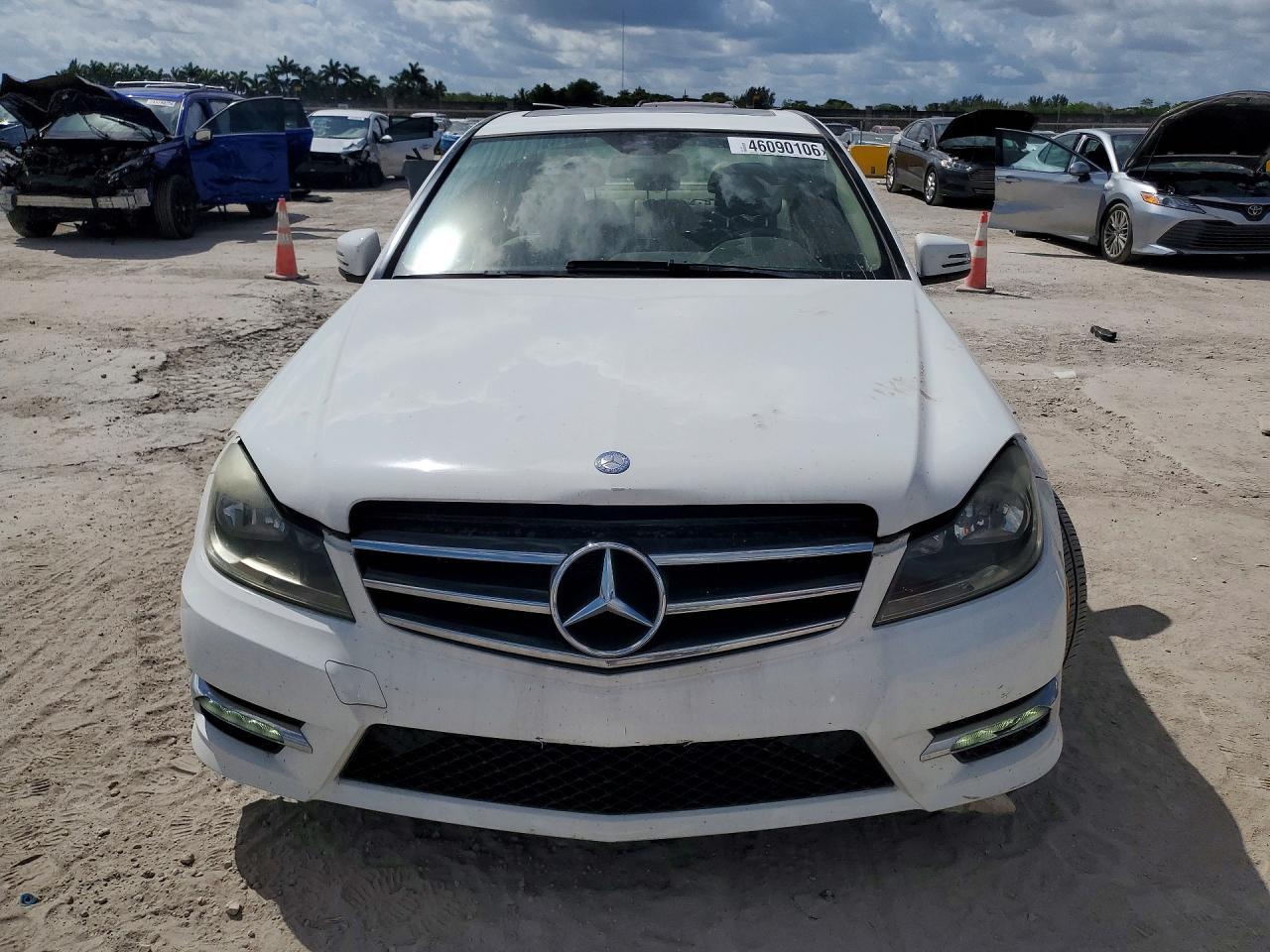 2014 Mercedes-Benz C 250 - Фото 5