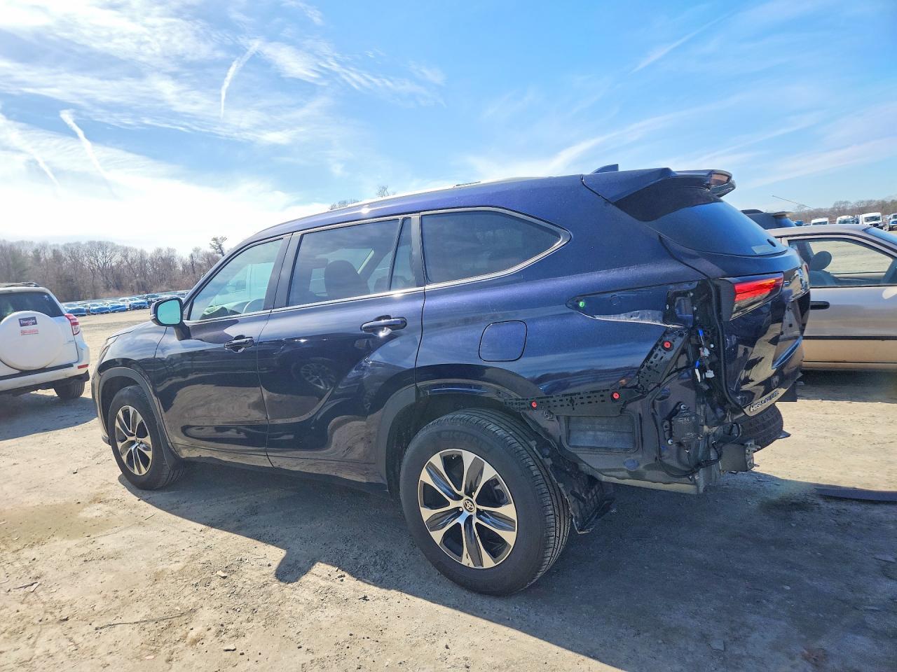 2023 Toyota Highlander Xle - Фото 2