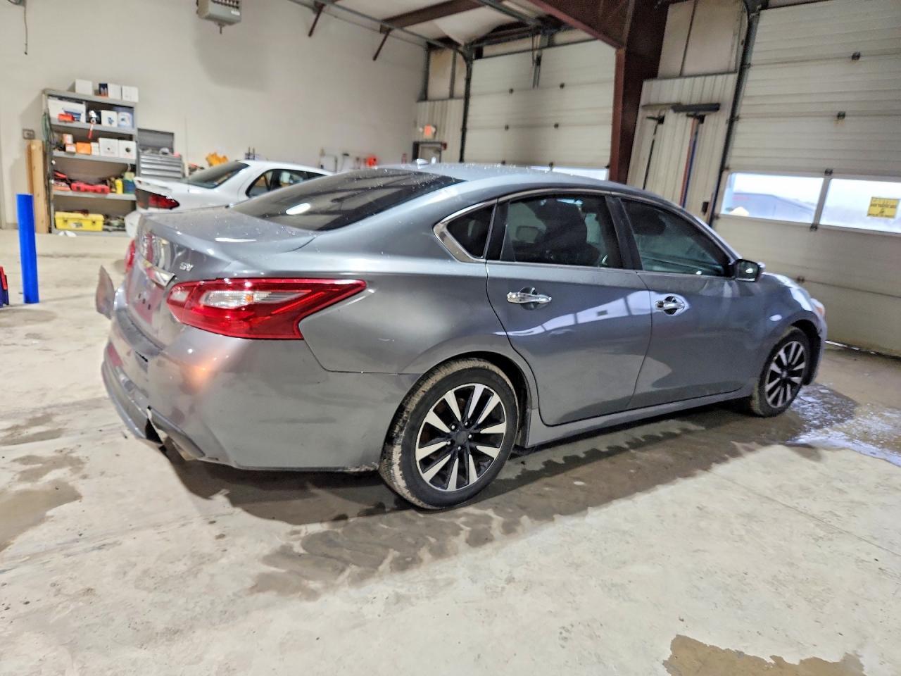 2018 Nissan Altima 2.5 Sv - Image 3