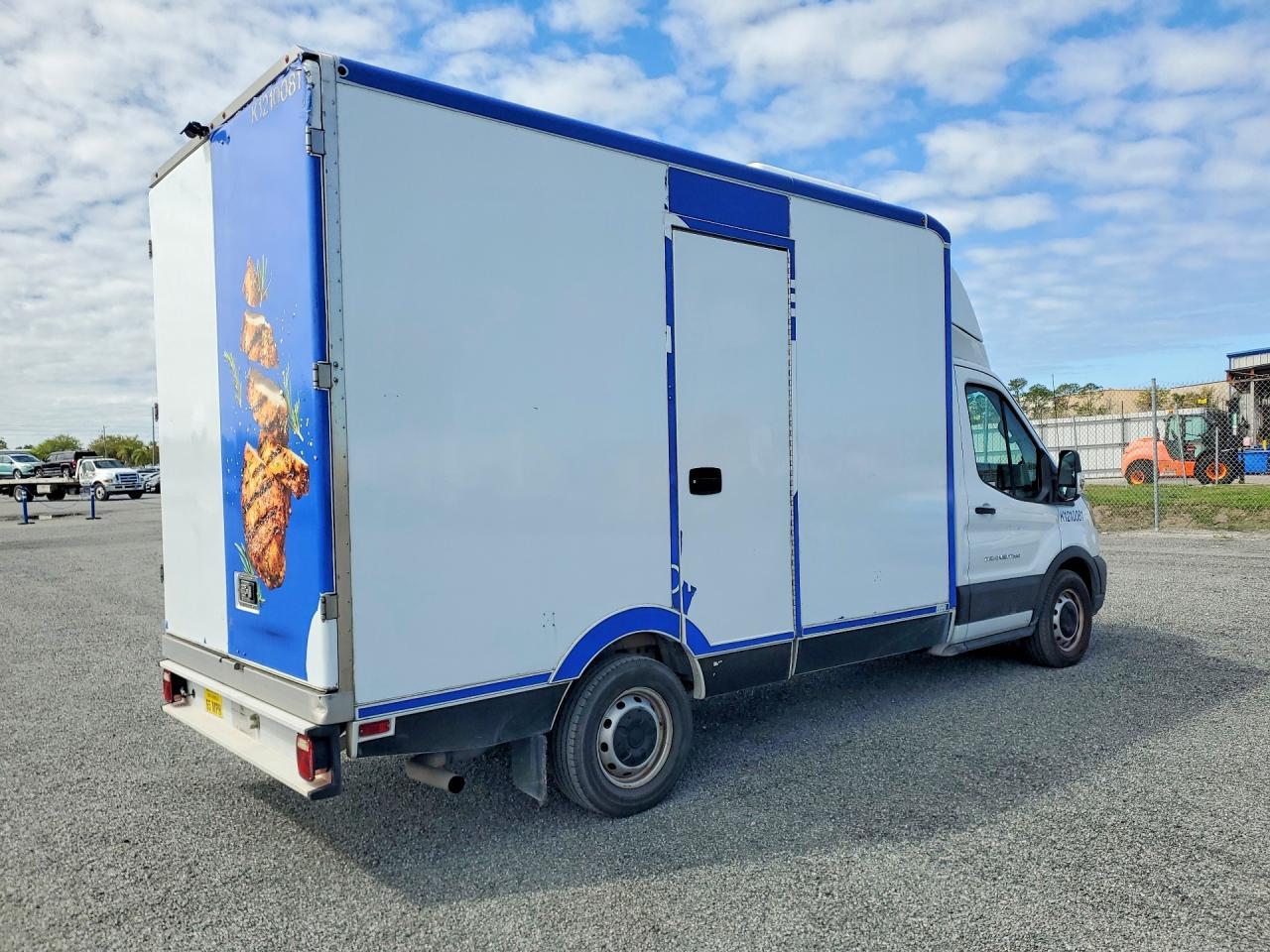 2020 Ford Transit Delivery Truck - Image 3