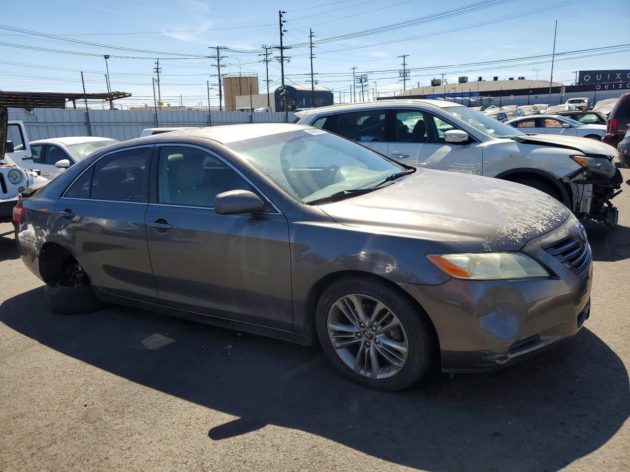 2008 Toyota Camry Le - Фото 4