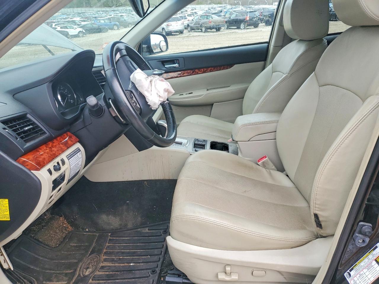 2012 Subaru Outback 3.6R Limited - Image 7