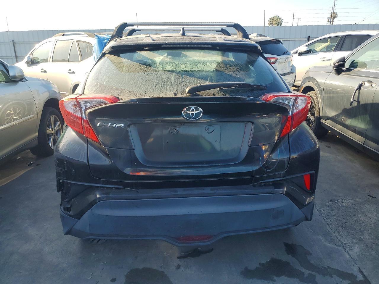 2018 Toyota C-Hr Xle - Image 6