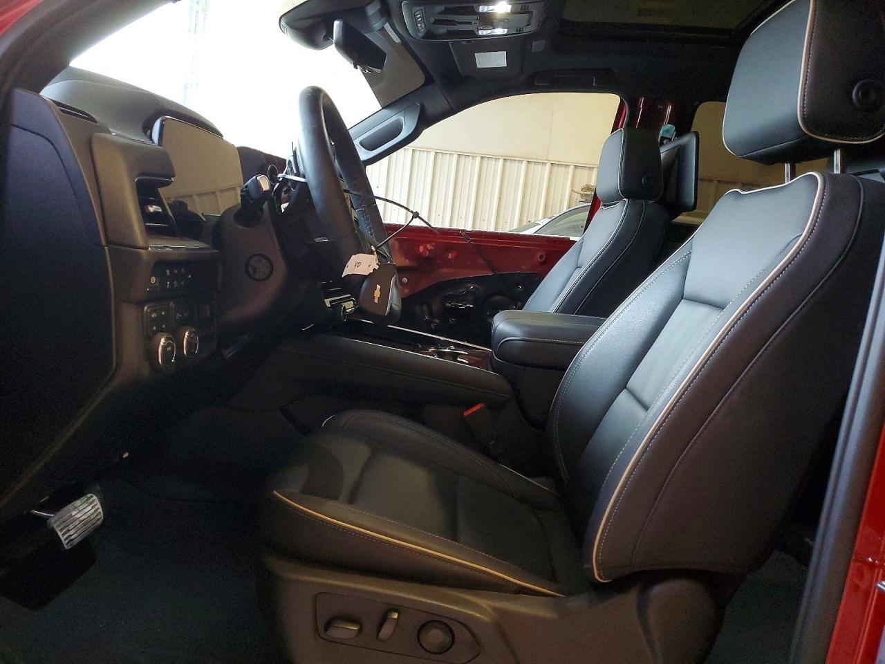 2025 Chevrolet Tahoe K1500 Premier - Image 7