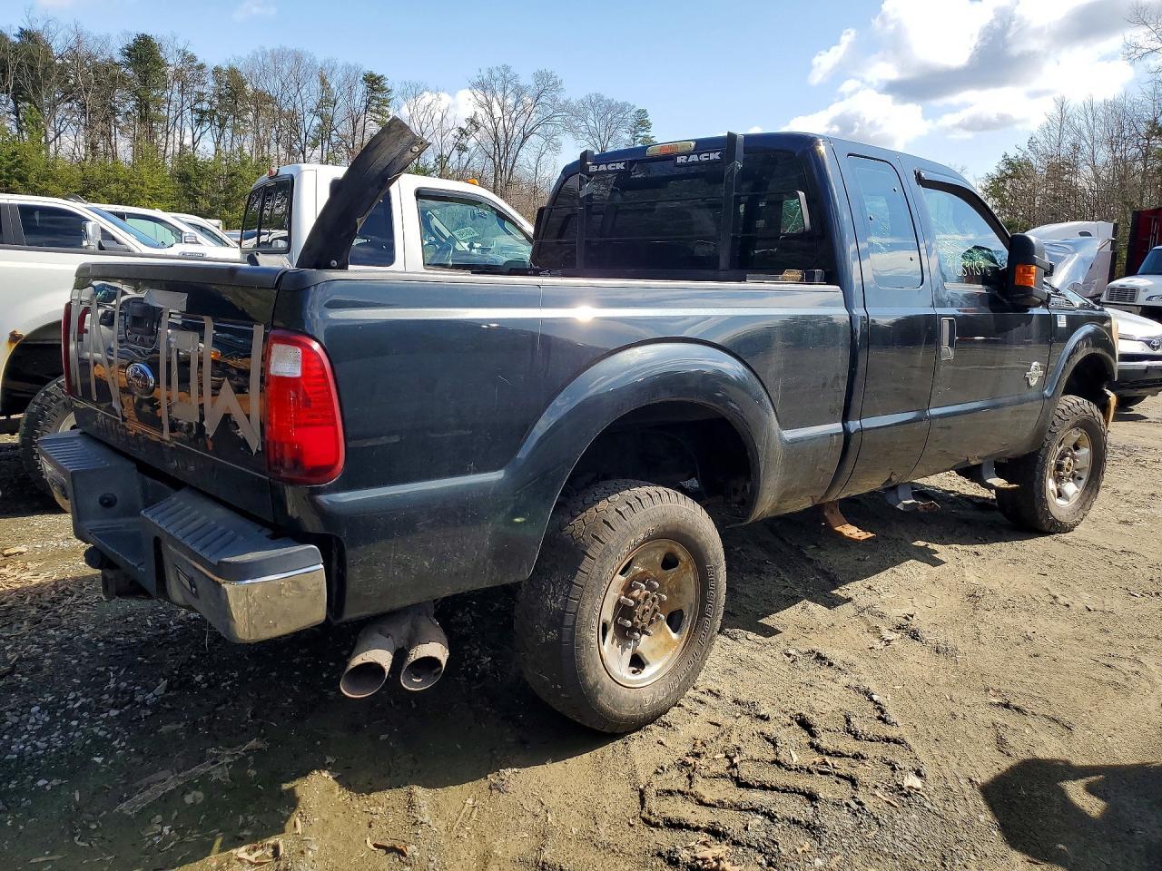 2015 Ford F350 Super Duty - Image 3