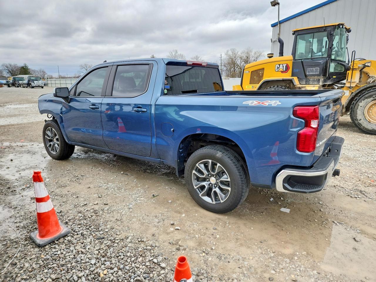 2024 Chevrolet Silverado K1500 Lt-L - Image 2