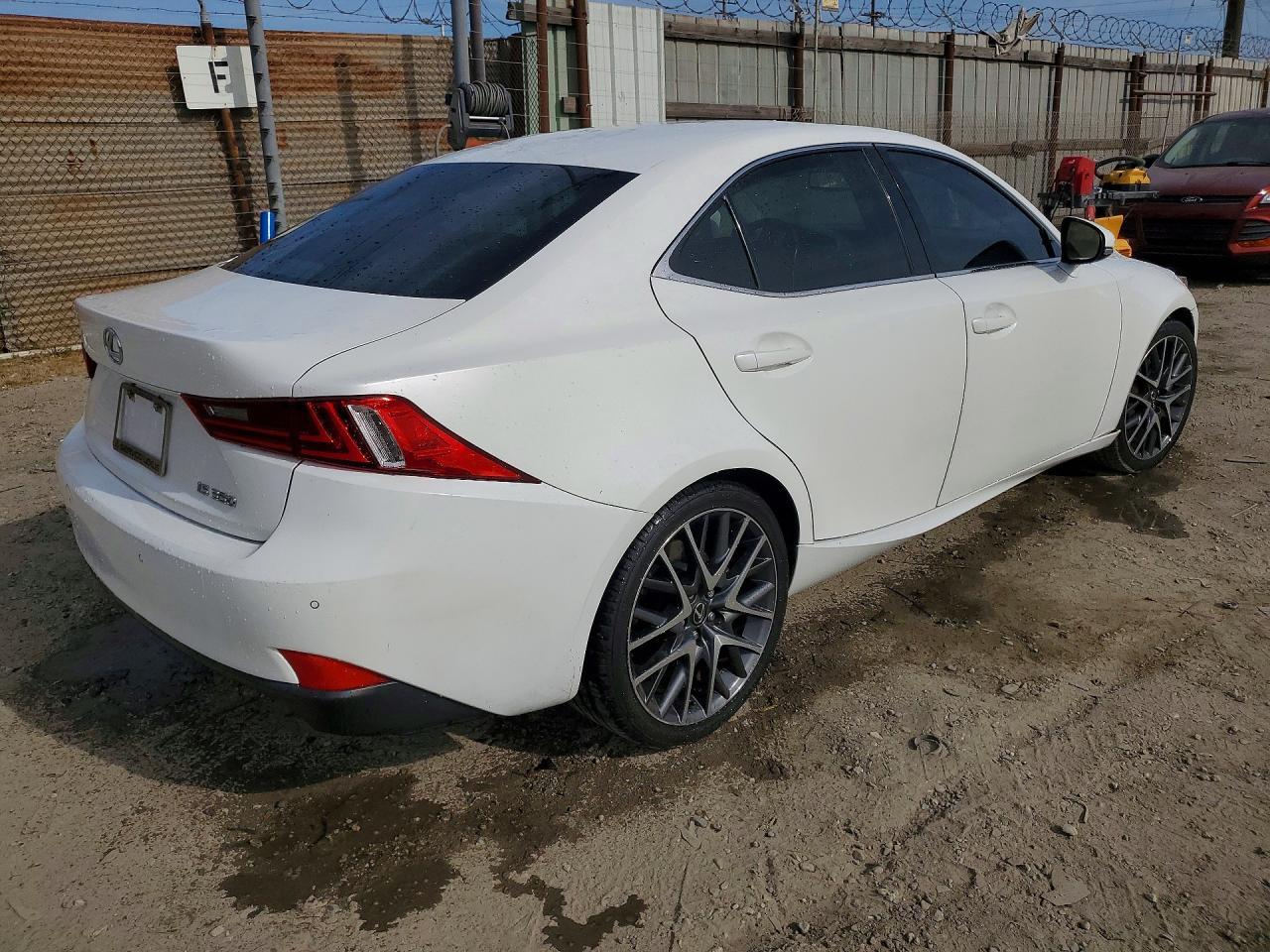 2014 Lexus Is 350 - Image 3