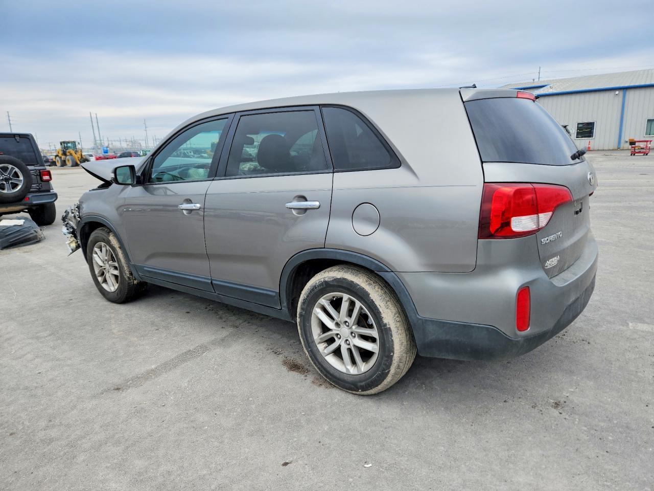 2014 Kia Sorento Base - Image 2