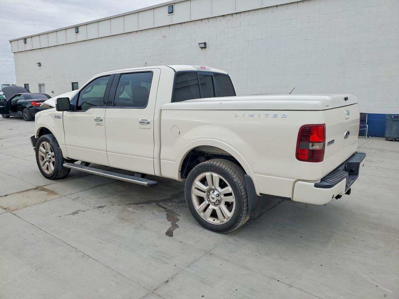 2008 Ford F150 Supercrew - Image 2