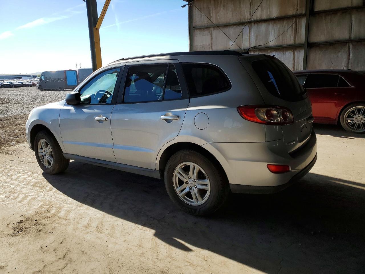 2010 Hyundai Santa Fe Gls - Image 2
