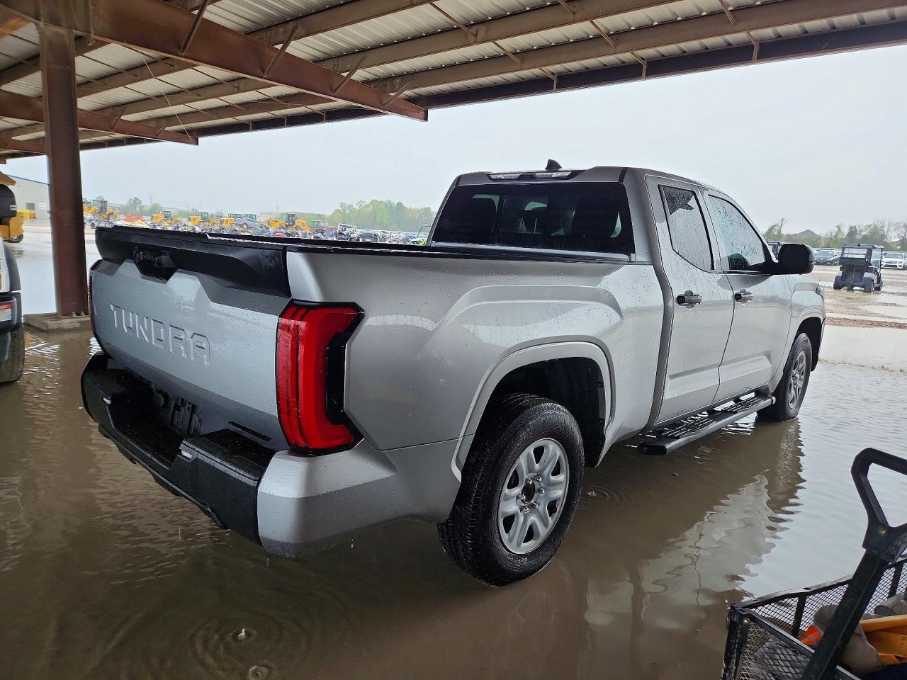 2023 Toyota Tundra Double Cab Sr - Image 3