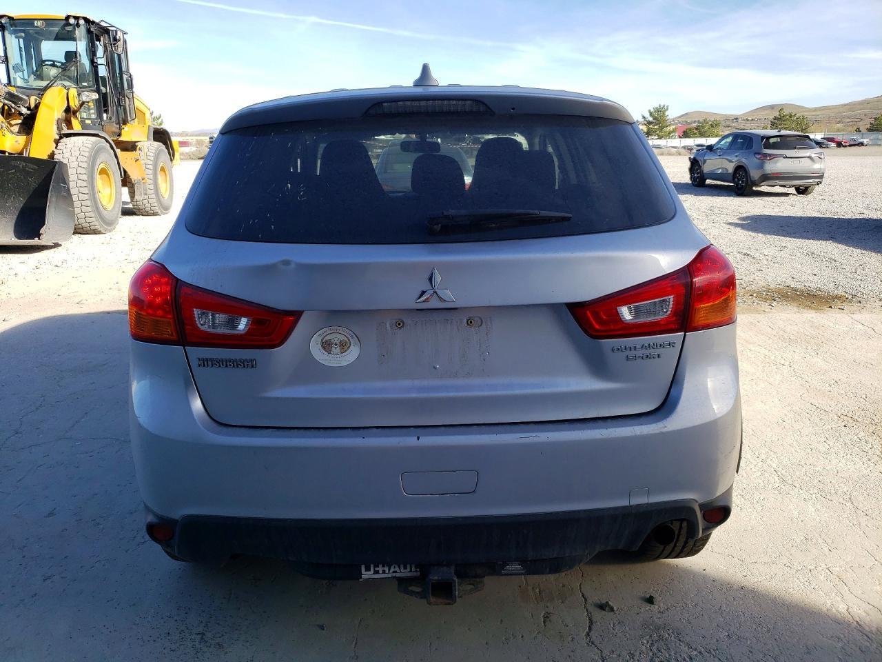 2017 Mitsubishi Outlander Sport Es - Image 6