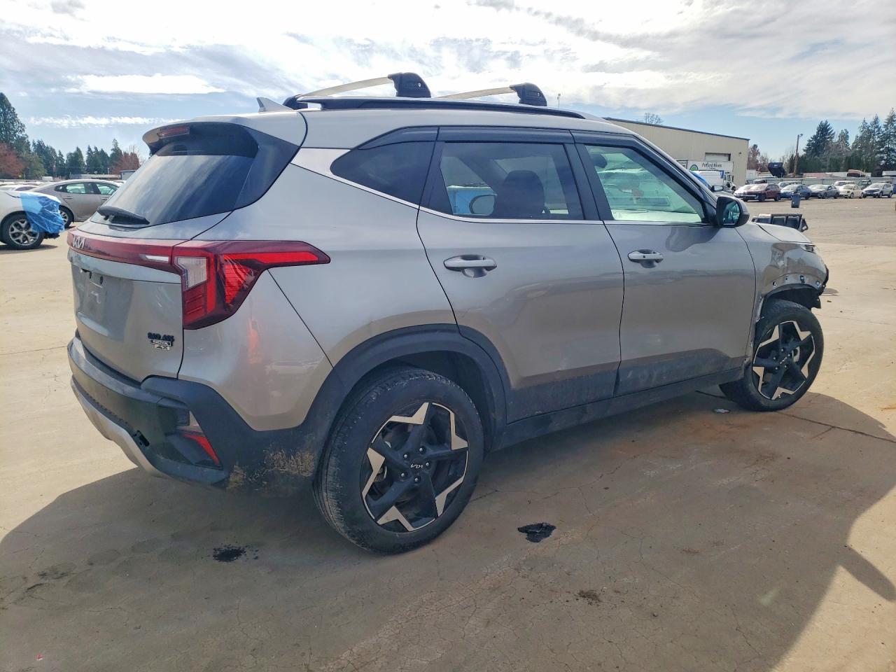 2025 Kia Seltos Ex - Image 3