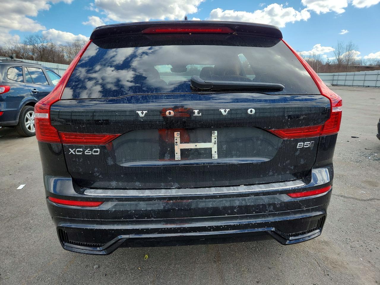 2025 Volvo Xc60 Ultra - Image 6