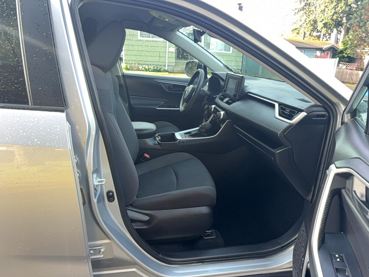 2022 Toyota Rav4 Le - Фото 5