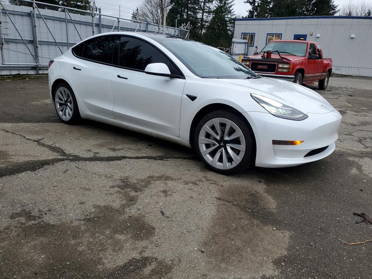 2021 Tesla Model 3 - Image 4