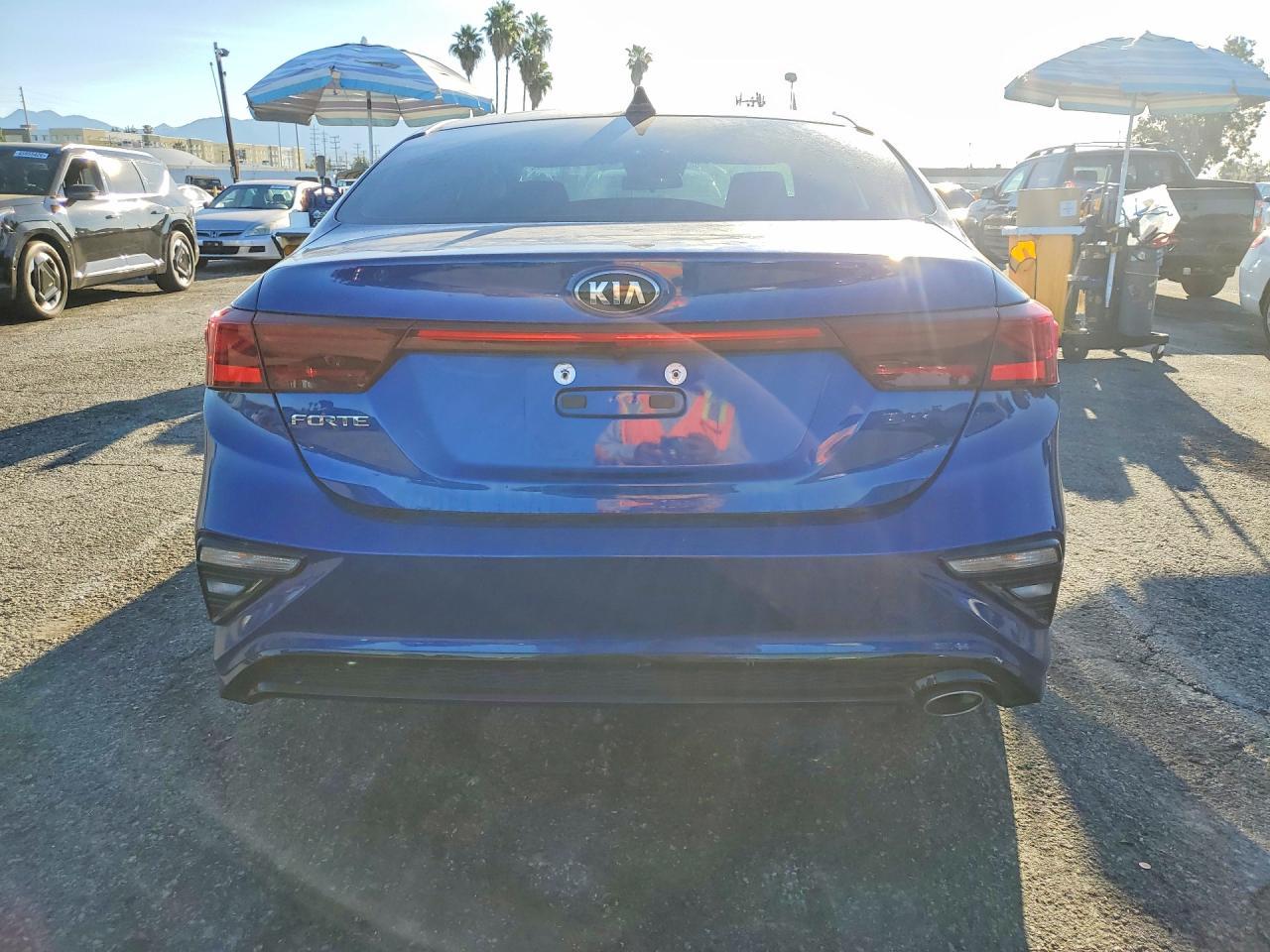 2019 Kia Forte Lxs - Image 6