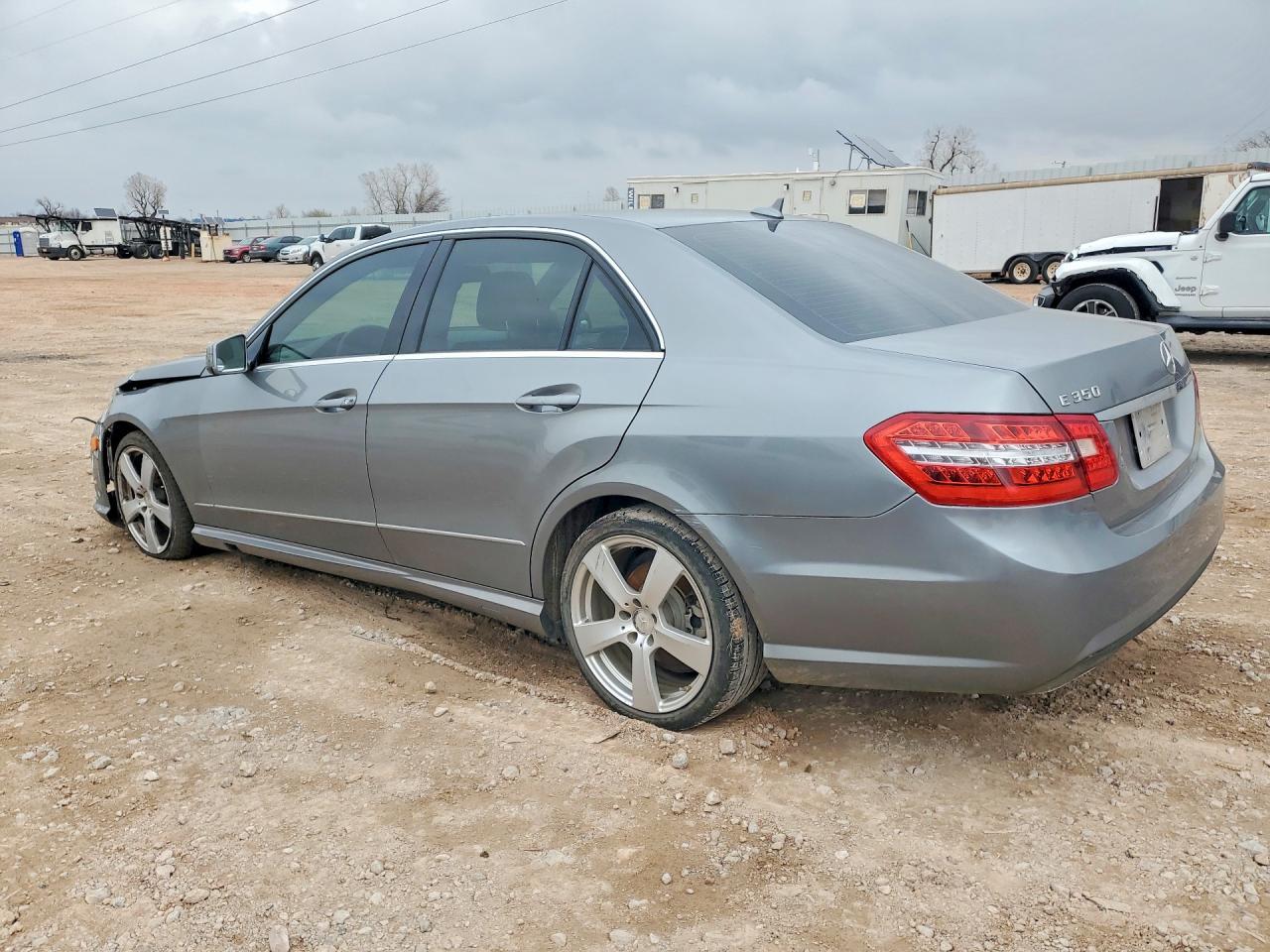 2010 Mercedes-Benz E 350 - Image 2
