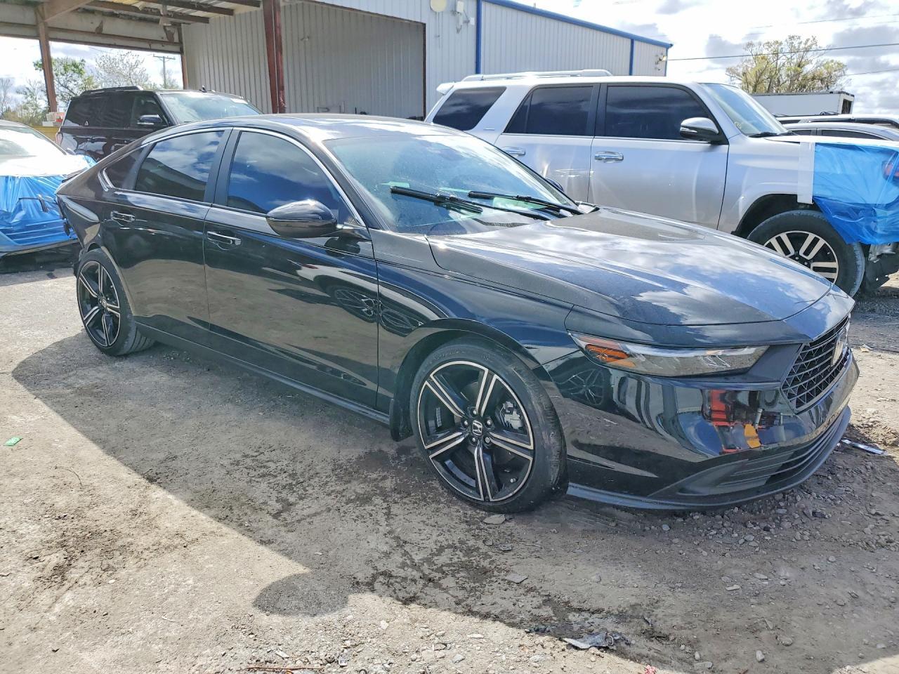 2023 Honda Accord Hybrid Sport - Image 4
