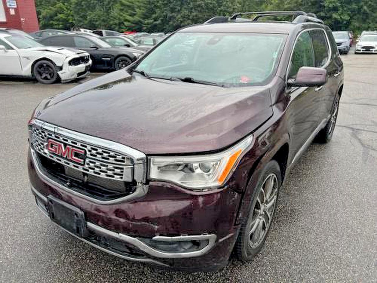 2017 GMC Acadia Denali - Фото 2