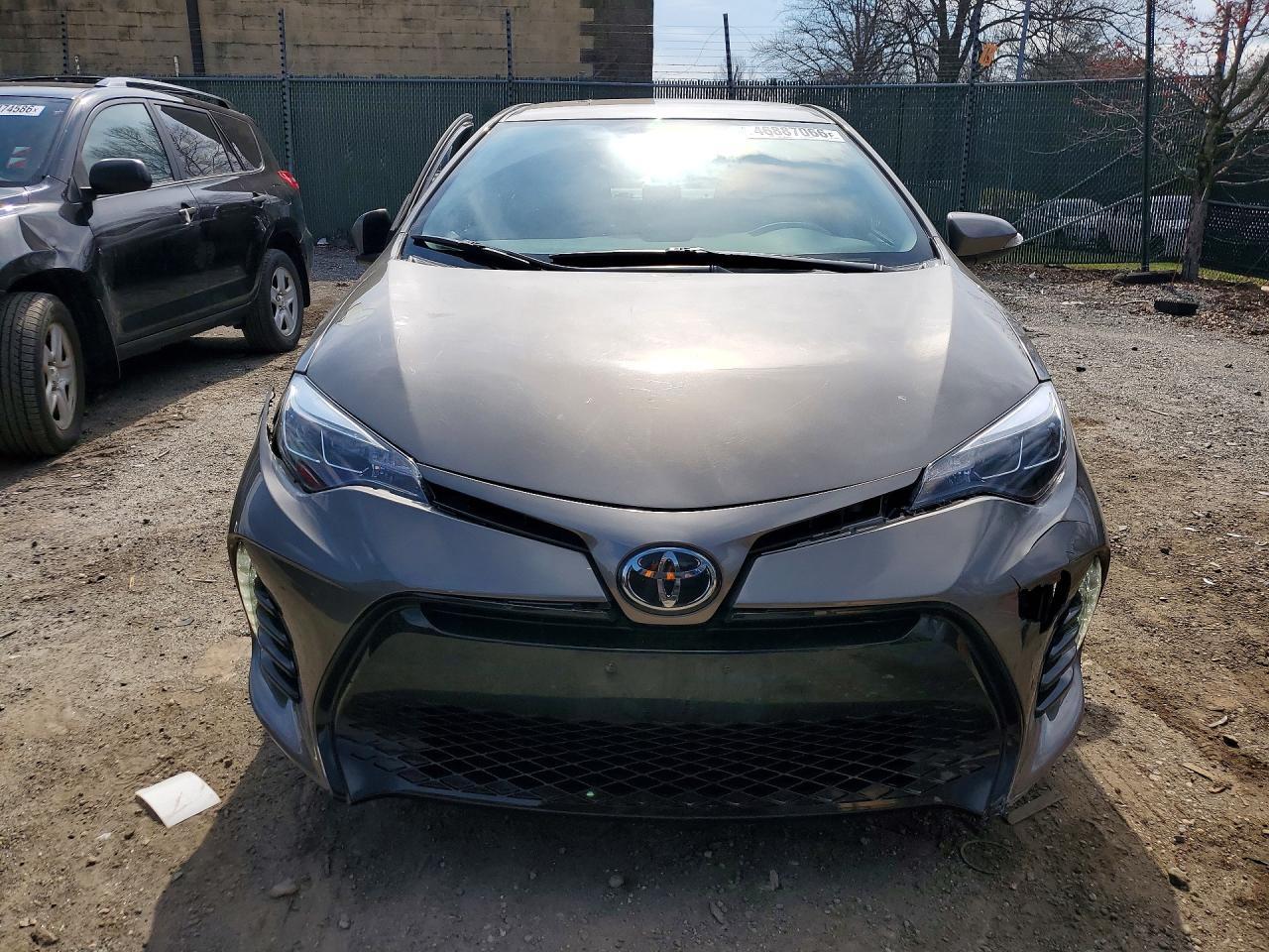 2018 Toyota Corolla Se - Image 5