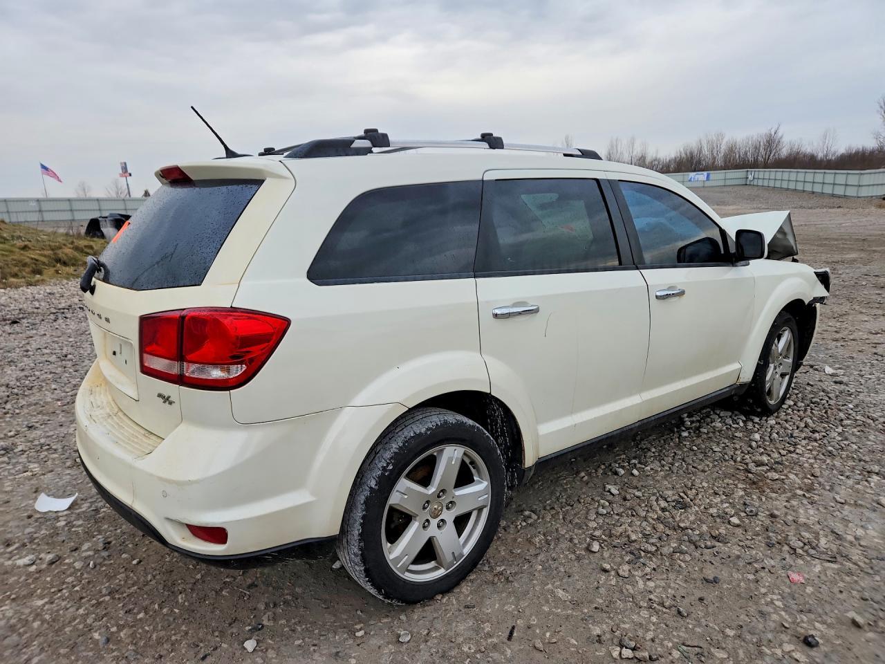 2012 Dodge Journey R - Image 3
